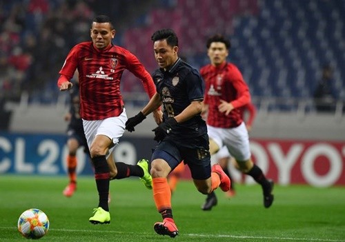 Xuân Trường dự bị, Buriram thua trận ở AFC Champions League Buriram United (áo đen) nhận thất bại trận ra quân AFC Champions League