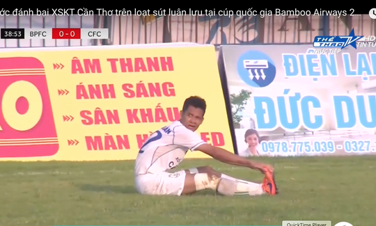 Cần Thơ kỷ luật nội bộ cầu thủ tự sút phạt vào lưới nhà Pha “ghi bàn” kỳ lạ của Văn Quân đã khiến giới hâm mộ phải xôn xao.