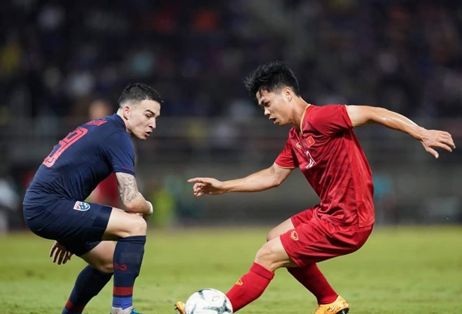 BLV Vũ Quang Huy: 'HLV Park Hang Seo lại trổ tài thao lược' BLV Vũ Quang Huy: 'HLV Park Hang Seo lại trổ tài thao lược'