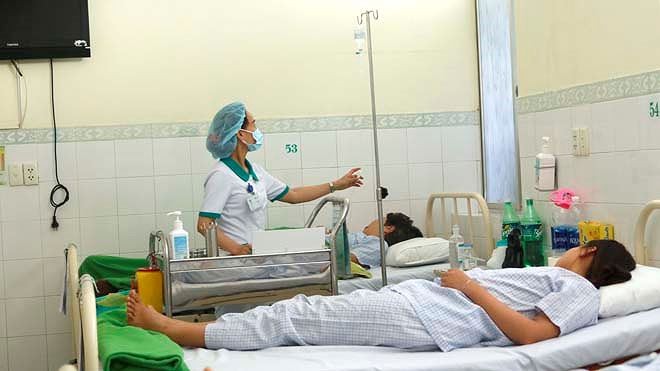14 du khách Lào nhập viện nghi do ngộ độc 14 du khách Lào nhập viện nghi do ngộ độc