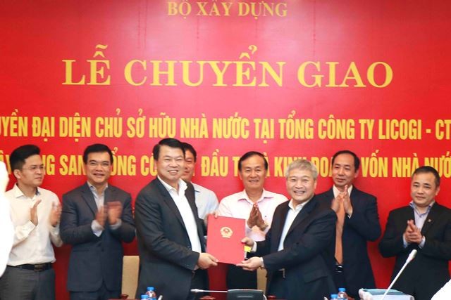 Bộ Xây dựng chuyển Tổng Công ty Licogi về SCIC Thứ trưởng Bộ Xây dựng Bùi Phạm Khánh ký chuyển giao Licogi về SCIC