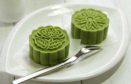 Bánh Trung Thu ăn kiêng giá đắt tràn xuống phố Bánh Trung Thu ăn kiêng giá đắt tràn xuống phố