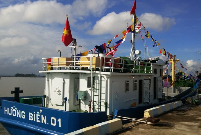 TT- Huế có tàu đánh cá vỏ thép đầu tiên trị giá hơn 18 tỷ Tàu vỏ thép kết cấu vững chắc, trang thiết bị hiện đại, hạn chế tối đa thiệt hại khi bị va chạm trên biển.