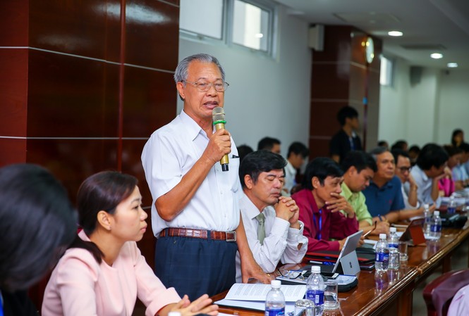 Đóng cửa hoặc sát nhập các trường chưa có cơ sở vật chất Các đại biểu góp ý tại hội nghị