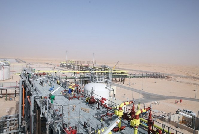 Người Việt khai thác được 10 triệu thùng dầu ở sa mạc Sahara Một góc nhà máy xử lý tại mỏ Bir Seba ở sa mạc Sahara (Algeria).