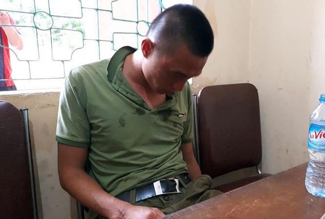 Kẻ phê ma túy bắn tên làm 3 người bị thương Đối tượng Phan Văn Việt tại CQĐT.
