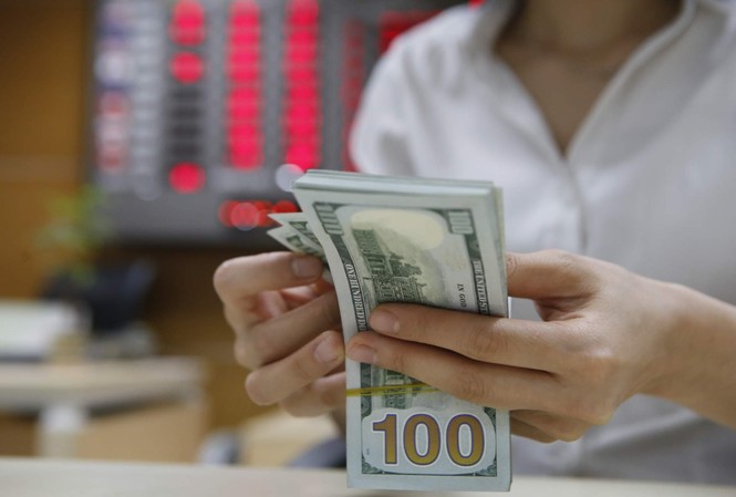 Tín dụng tăng “khủng” nhất 8 năm qua Tín dụng tăng “khủng” nhất 8 năm qua