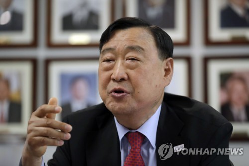 ‘Hàn Quốc sẵn sàng mở đường đón VĐV Triều Tiên dự thế vận hội 2018’ Ông Lee Hee-beom -
Trưởng BTC thế vận hội Olympic Mùa đông PyeongChang 2018. Ảnh: Yonhap