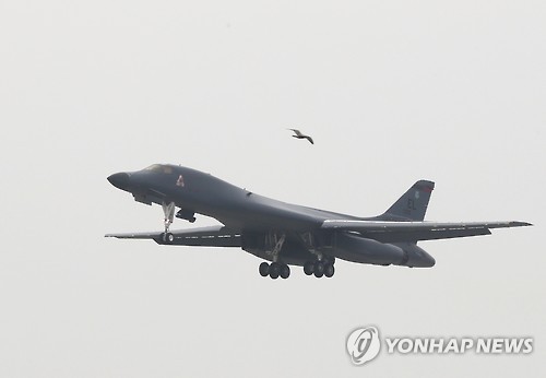 Triều Tiên tố Mỹ đe dọa hạt nhân bằng máy bay ném bom B-1B Máy bay ném bom B-1B của Mỹ. Ảnh: Yonhap