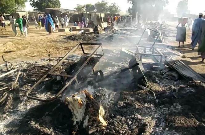 Tấn công đẫm máu ở đám tang, 65 người thiệt mạng Hiện trường vụ tấn công. Ảnh: AFP
