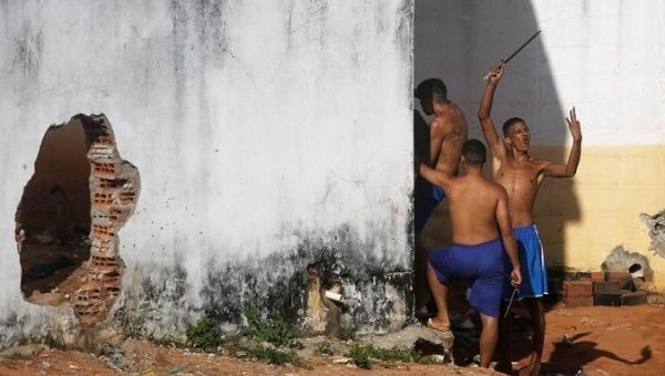 Băng đảng chặt đầu lẫn nhau trong tù, 52 người mất mạng Ảnh minh họa: Reuters