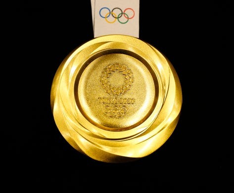 Làm huy chương Olympic từ 6 triệu điện thoại cũ Làm huy chương Olympic từ 6 triệu điện thoại cũ