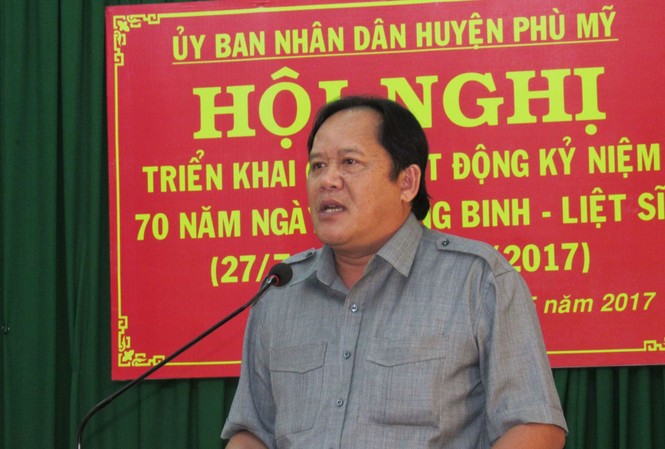 Nguyên Bí thư Đảng ủy khai man thành tích để nhận huy chương kháng chiến Ông Nguyễn Văn Dũng – Chủ tịch UBND huyện Phù Mỹ
