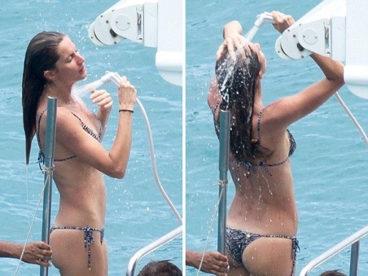 Gisele Bundchen vừa tắm vừa tạo dáng trên du thuyền Gisele Bundchen vừa tắm vừa tạo dáng trên du thuyền