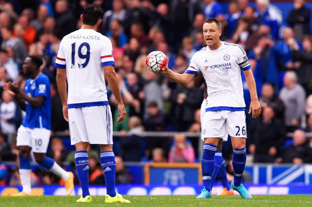 Nội bộ Chelsea nổi sóng, Terry cạch mặt Costa Terry và Diego Costa bất hòa.