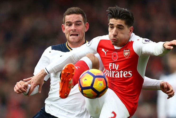 Arsenal mất 2 trụ cột trước đại chiến M.U Hector Bellerin chấn thương và sẽ phải nghỉ thi đấu từ 3-4 tuần.