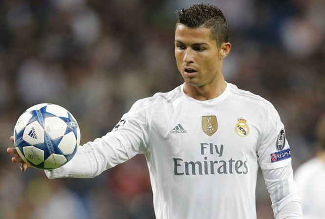 BẢN TIN Thể thao 1/2: Cáu vì bị la ó, Ronaldo buông lời khiếm nhã Ronaldo chửi tục vì bị CĐV la ó.