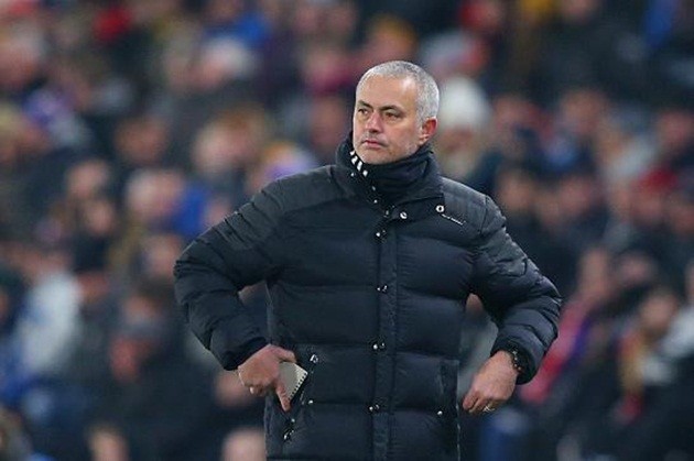 Mourinho tiết lộ kế hoạch chiêu binh mùa hè HLV Jose Mourinho hé lộ kế hoạch mua sắm của M.U trong hè 2017.
