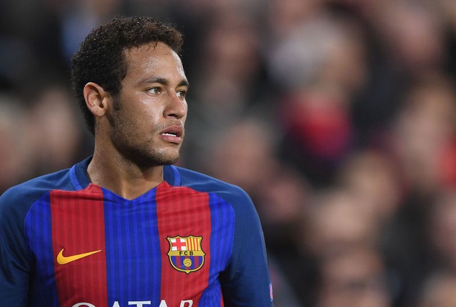 Neymar ra điều kiện lương bổng với M.U và Chelsea Neymar ra điều kiện lương bổng với M.U và Chelsea.
