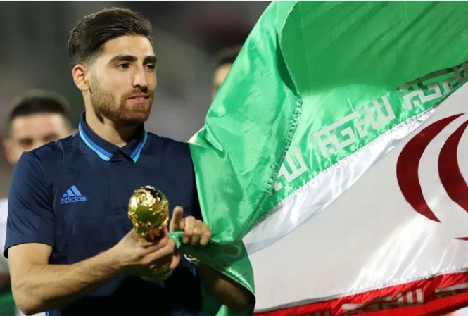 Iran mất 'đại pháo' khi đọ sức với tuyển Việt Nam Alireza Jahanbakhsh khó lòng dự vòng bảng Asian Cup 2019.