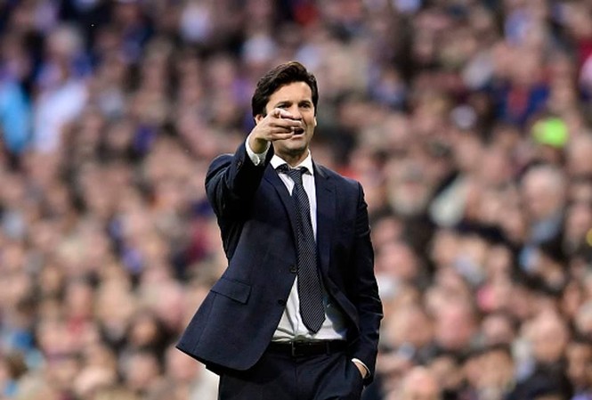 Thua thảm Barcelona, HLV Real Madrid hẹn phục thù tại La Liga HLV Santiago Solari hẹn "phục thù" Barcelona tại La Liga.