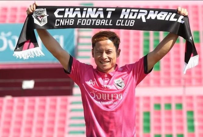 ‘Messi Lào’ nói về siêu phẩm phá lưới thủ môn Văn Lâm Soukaphone Vongchiengkham vui mừng khi phá lưới Đặng Văn Lâm.
