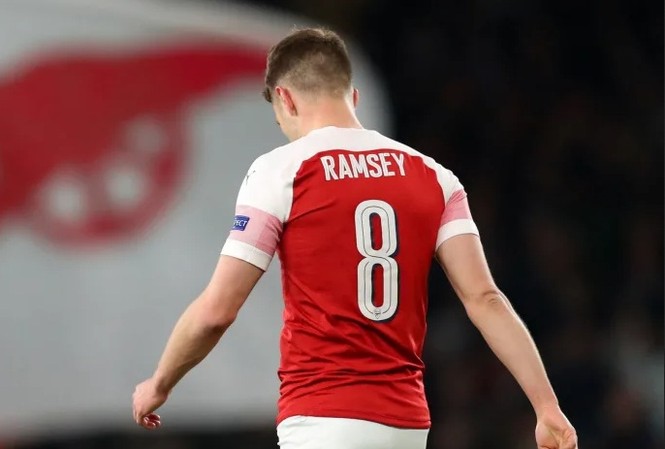Ramsey tỏa sáng rực rỡ, HLV Arsenal tiếc ngẩn ngơ Aaron Ramsey khiến HLV Emery và CĐV Arsenal tiếc nuối.