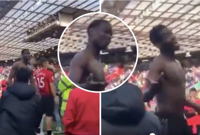 Bị cổ động viên M.U chửi rủa, Pogba đáp trả cực sốc Paul Pogba đáp trả lại các CĐV M.U bằng thái độ mỉa mai.