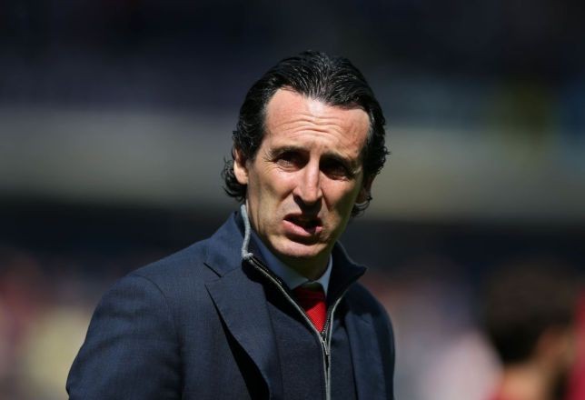 Arsenal thôi 'thắt lưng, buộc bụng' nếu vô địch Europa League HLV Unai Emery của Arsenal.