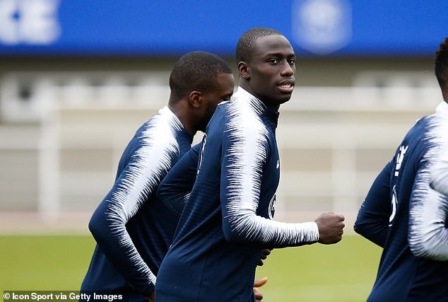 Real Madrid tiệm cận 'bom tấn' trị giá 80 triệu euro Ferland Mendy thăng tiến chóng mặt trong 2 năm gần đây.