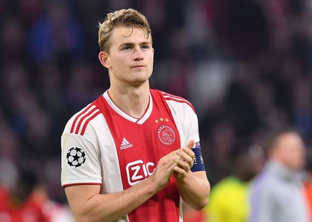 De Ligt gia nhập PSG, nhận mức lương 'không tưởng' Matthijs de Ligt gia nhập PSG trong thời gian tới?