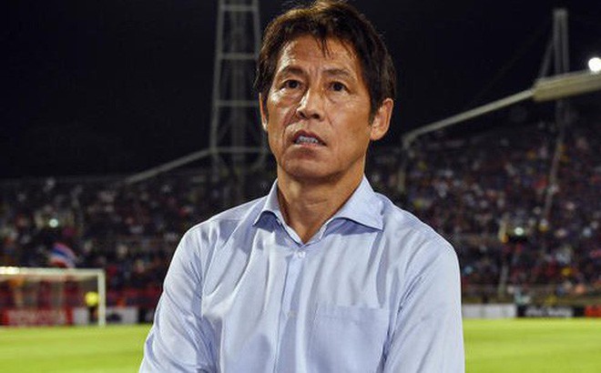 Hòa tuyển Việt Nam, HLV Thái Lan vào 'tâm bão' Bung Karno HLV Akira Nishino của đội tuyển Thái Lan.
