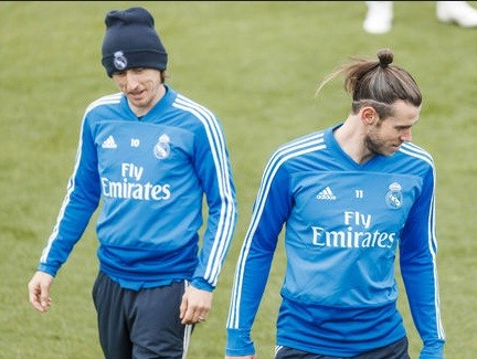 Đấu Galatasaray, Real Madrid nhận hung tin Luka Modric và Gareth Bale chấn thương trong đợt tập trung ĐTQG vừa qua.