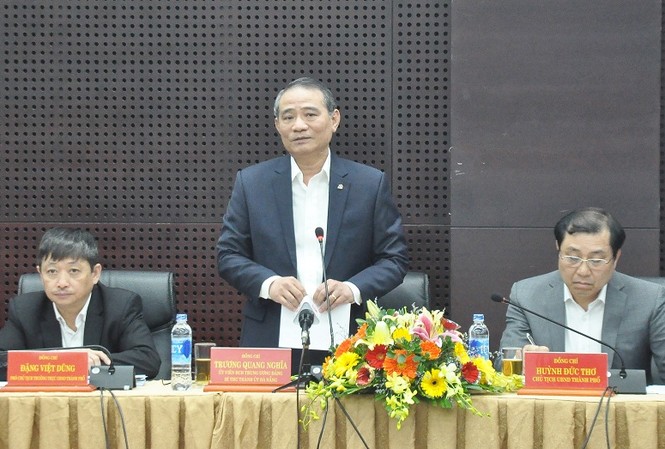 Bí thư Đà Nẵng: Loại bỏ cán bộ không nỗ lực, không quyết tâm làm việc Bí thư Đà Nẵng Trương Quang Nghĩa phát biểu tại cuộc họp.