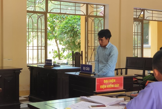 Đánh chết bạn vì bị chê đánh bida dở Đối tượng Huỳnh Quang Triều tại tòa.