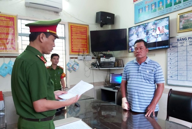 Giả mạo văn bản của UBND TP Đà Nẵng để lừa đảo chiếm đoạt tài sản Công an TP Đà Nẵng tống đạt quyết định khởi tố, bắt giam ông Nguyễn Dư
