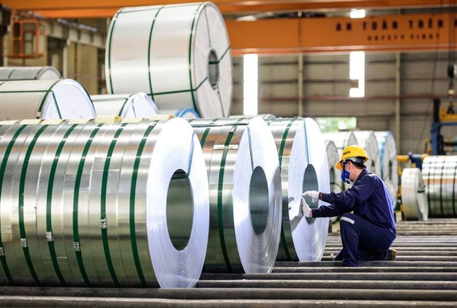 Hoa Sen tái trúc hệ thống phân phối, hơn 500 chi nhánh cũ bị sáp nhập Tập đoàn Hoa Sen cho biết, việc sắp xếp "chấm dứt hoạt động" của hàng trăm chi nhánh cũ ở các tỉnh, thực tế là thực hiện chủ trương tái cấu trúc hệ thống phân phối.