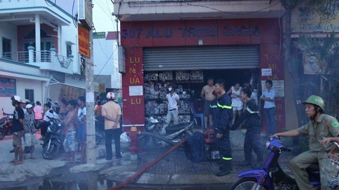 'Bà hỏa' ghé xưởng sản xuất than, hai người cháy như đuốc Hiện trường vụ cháy