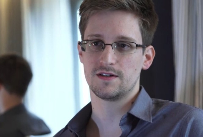 Thụy Sỹ ra điều kiện cho 'kẻ lộ mật’ Edward Snowden Cựu nhân viên CIA Edward Snowden, người tiết lộ những thông tin mật của NSA