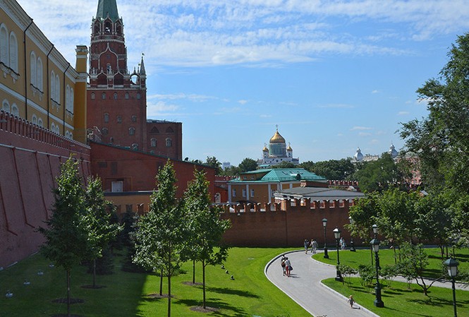 Nổ súng gần điện Kremlin để… thử cảnh sát Người đàn ông nổ súng gần điện Kremlin để thử phản ứng cảnh sát