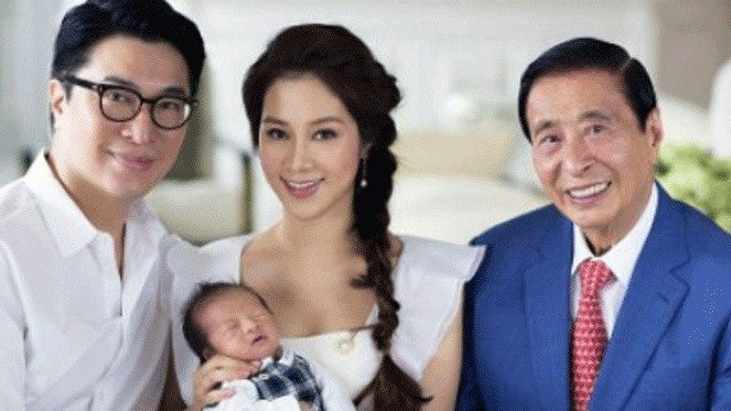 Đại gia thưởng 2 triệu USD mừng cháu nội chào đời Gia đình ông Lý Triệu Cơ