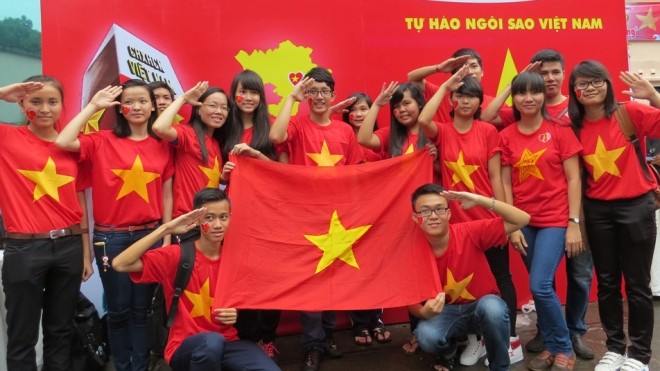 “Triệu trái tim hướng về biển đảo quê hương” “Triệu trái tim hướng về biển đảo quê hương”