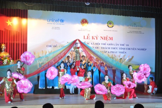 Gần 16 triệu người cần sự trợ giúp của công tác xã hội Các tiết mục văn nghệ chào mừng lễ kỷ niệm Ngày công tác xã hội thế giới lần thứ 18