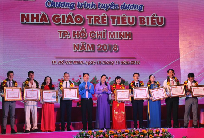 Thành đoàn TPHCM vinh danh 248 nhà giáo trẻ tiêu biểu Thành đoàn TPHCM vinh danh 248 nhà giáo trẻ tiêu biểu