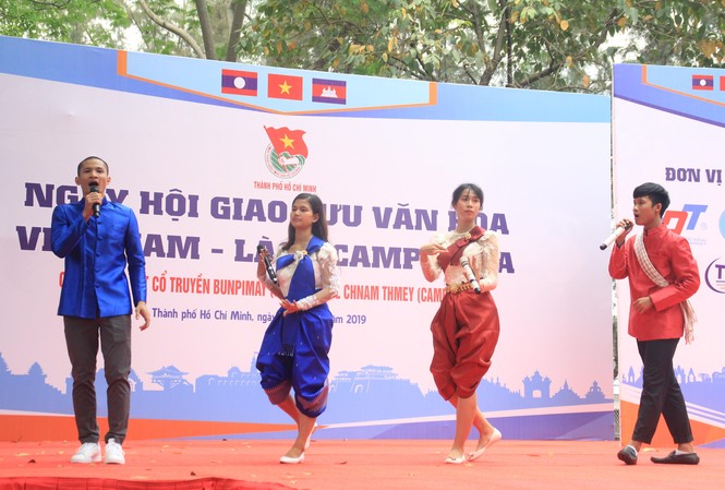 Sân chơi kết nối tình hữu nghị sinh viên 3 nước Việt Nam - Lào - Campuchia Sân chơi kết nối tình hữu nghị sinh viên 3 nước Việt Nam - Lào - Campuchia