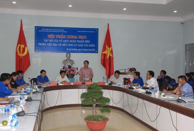 Củng cố nền tảng lý luận cho ĐVTN để đề kháng các thế lực thù địch Củng cố nền tảng lý luận cho ĐVTN để đề kháng các thế lực thù địch