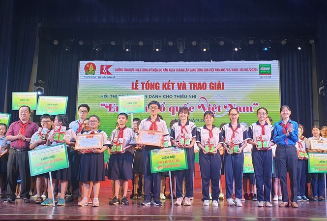 Hơn 900.000 lượt thi tài sân chơi ‘Em yêu Tổ quốc Việt Nam’ năm 2019