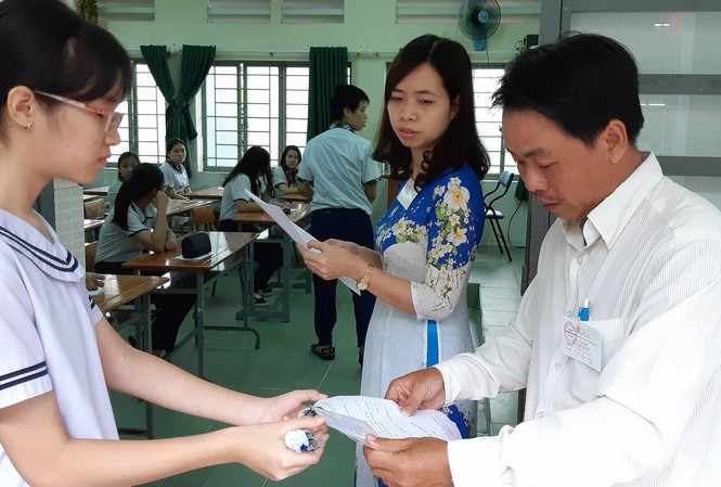 TPHCM công bố điểm thi lớp 10 chuyên, cao nhất 42 điểm TPHCM công bố điểm thi lớp 10 chuyên, cao nhất 42 điểm