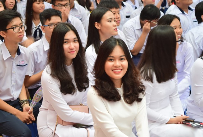 Bị phản ứng, ĐH Sư phạm TPHCM bỏ điều kiện tuyển thí sinh trên 1m50 Bị phản ứng, ĐH Sư phạm TPHCM bỏ điều kiện tuyển thí sinh trên 1m50