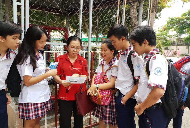Thi vào lớp 10 TPHCM: Xử lý có lợi nhất cho thí sinh có đề Anh văn bị sai sót Thí sinh dự thi lớp 10 tại TPHCM